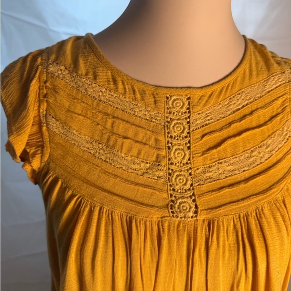 American Eagle Outfitters Yellow Flutter Sleeve Blouse - Picture 3 of 7